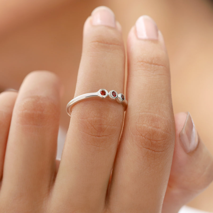 Stella Garnet Ring