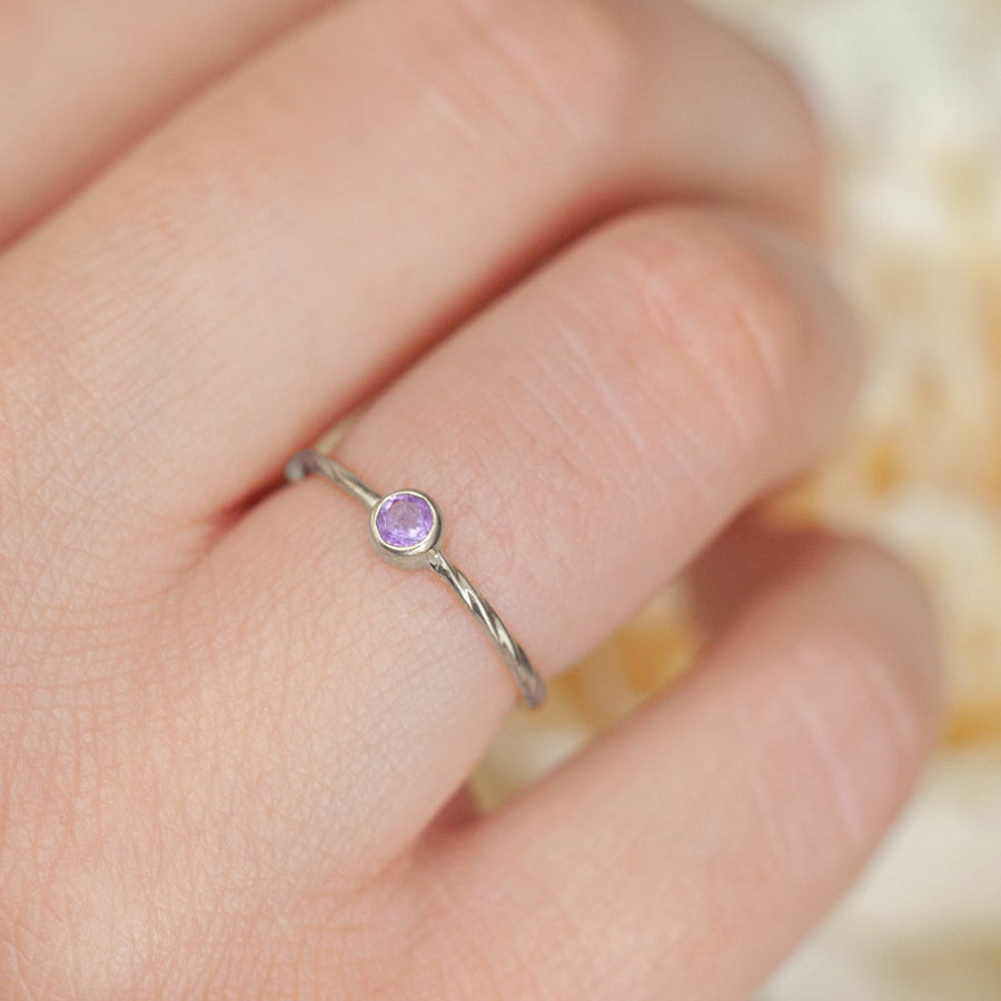Rope Ring with solitaire Amethyst
