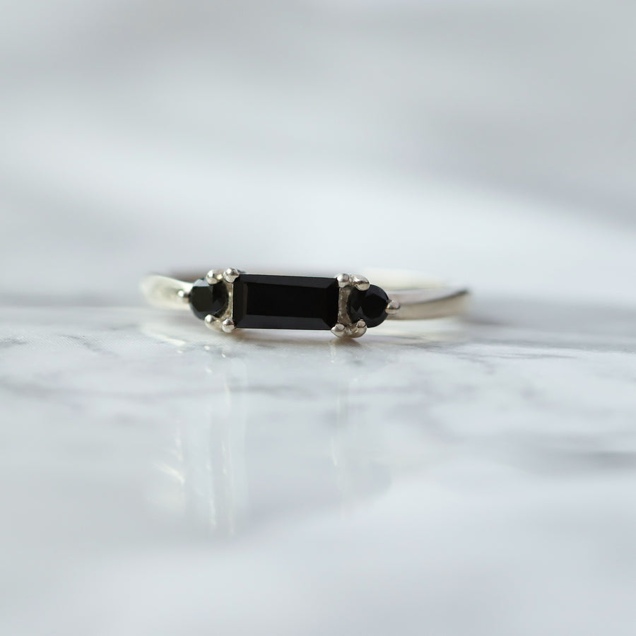 Ellen Black Spinel Baguette Ring
