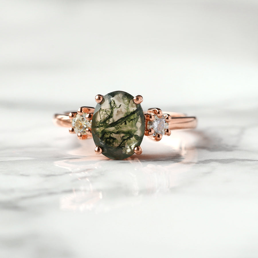 Khloe Oval Moss Agate Ring with side Moissanite