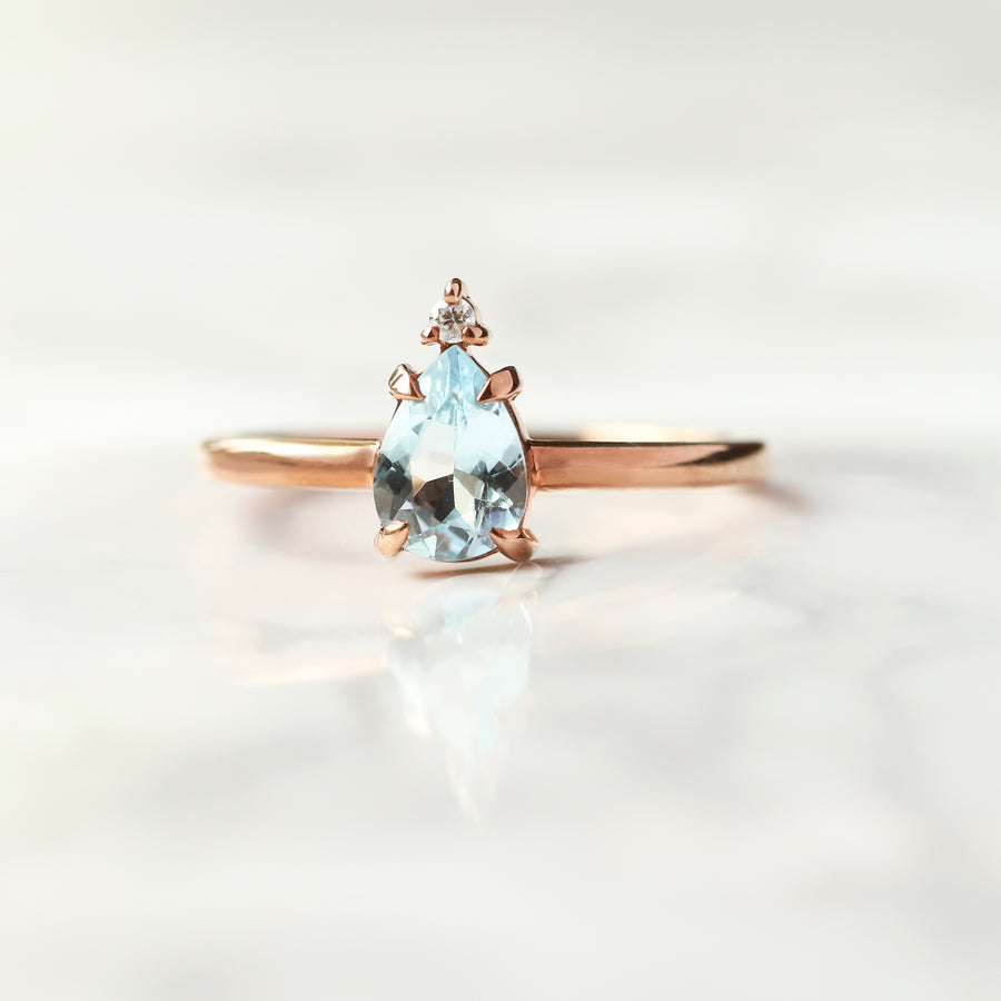 Eva Queen Swiss Blue Topaz Ring with Moissanite