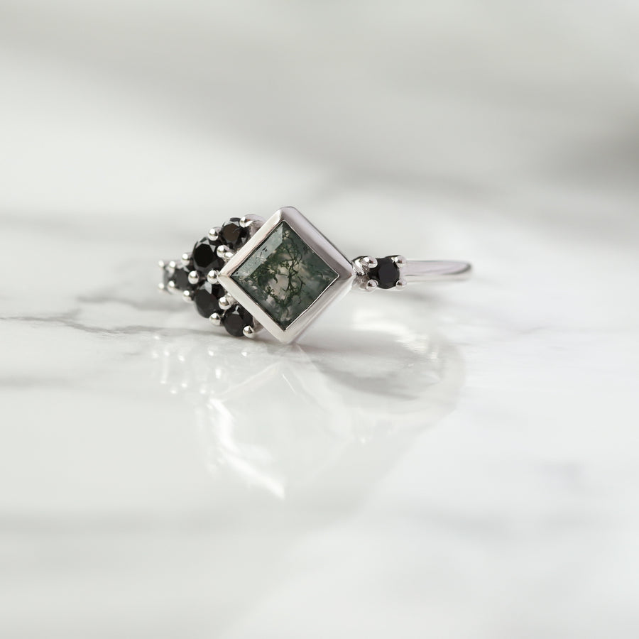 Isla Moss Agate Square Ring with side Black Spinel