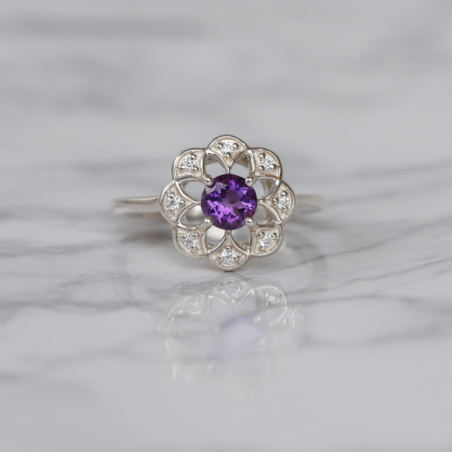 Roma Amethyst Ring with Moissanite