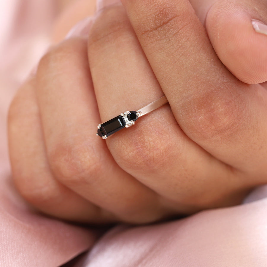 Ellen Black Spinel Baguette Ring