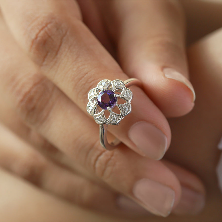 Roma Amethyst Ring with Moissanite