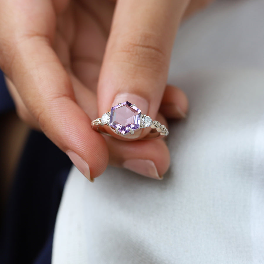 Rana Hexagon Amethyst Ring with Leaves Band