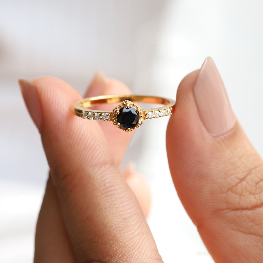 Bella Round Black Spinel Ring with side Moissanite