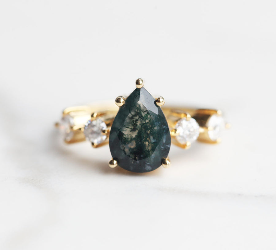 Apollonia Pear Moss Agate Ring with Round Moissanites