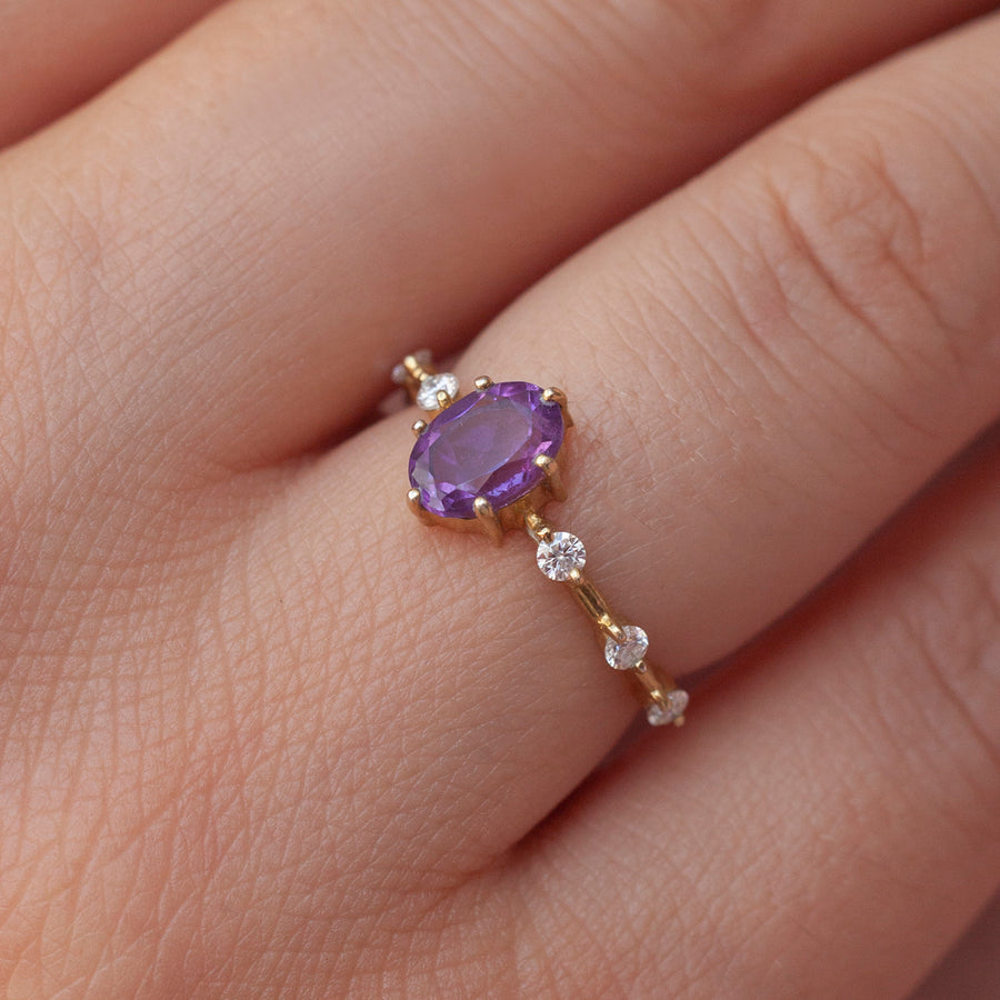 Ophelia Amethyst ring with Moissanite