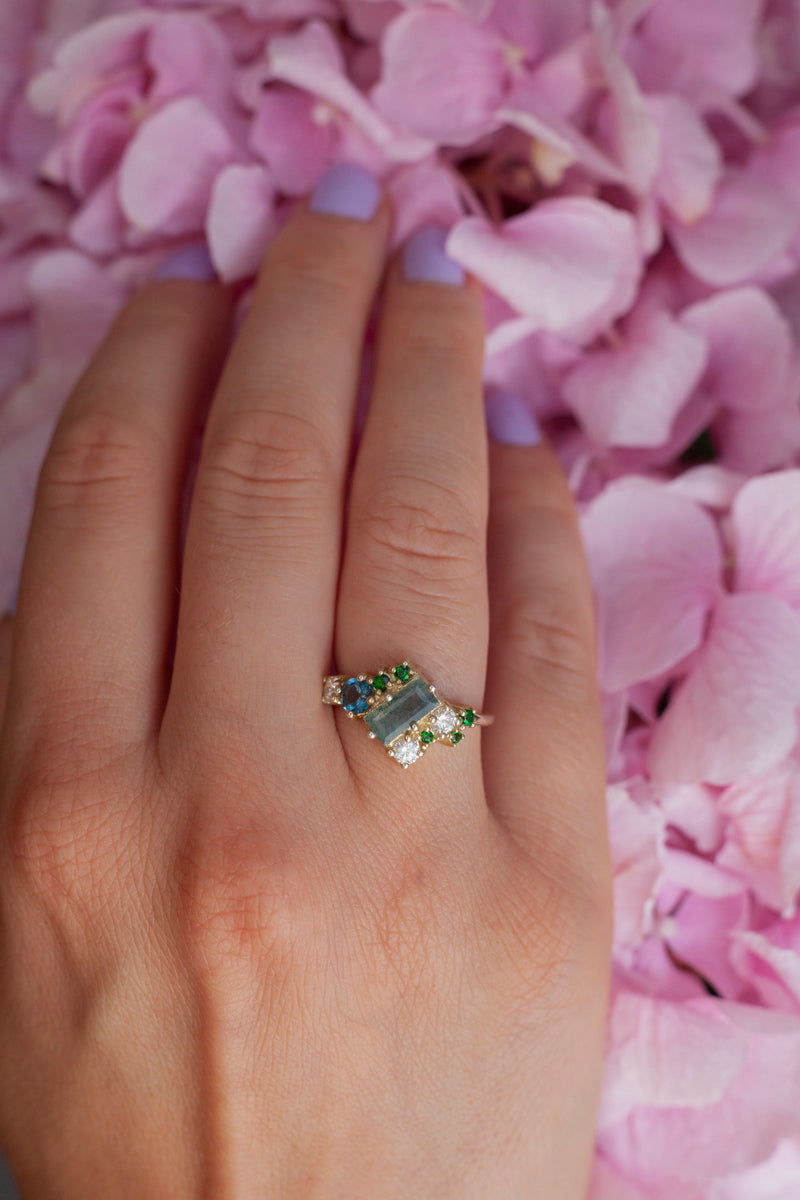 Bianca Baguette Cluster ring with Moss Agate
