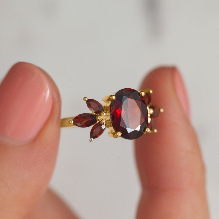Meghan Oval Garnet Ring with Petal Side Garnet