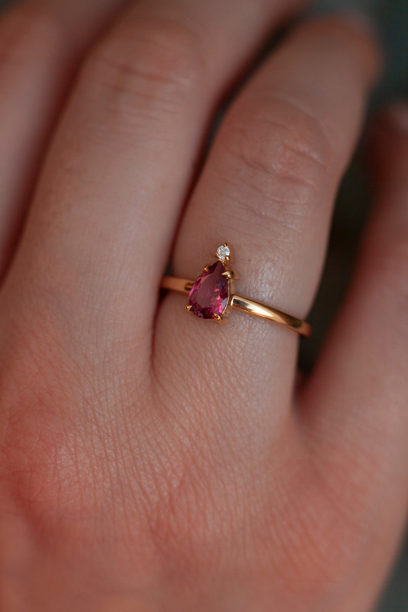 Eva Queen Pear Pink Tourmaline Ring with Moissanite