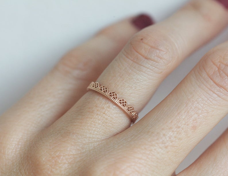 Fiona Scalloped Lace Ring